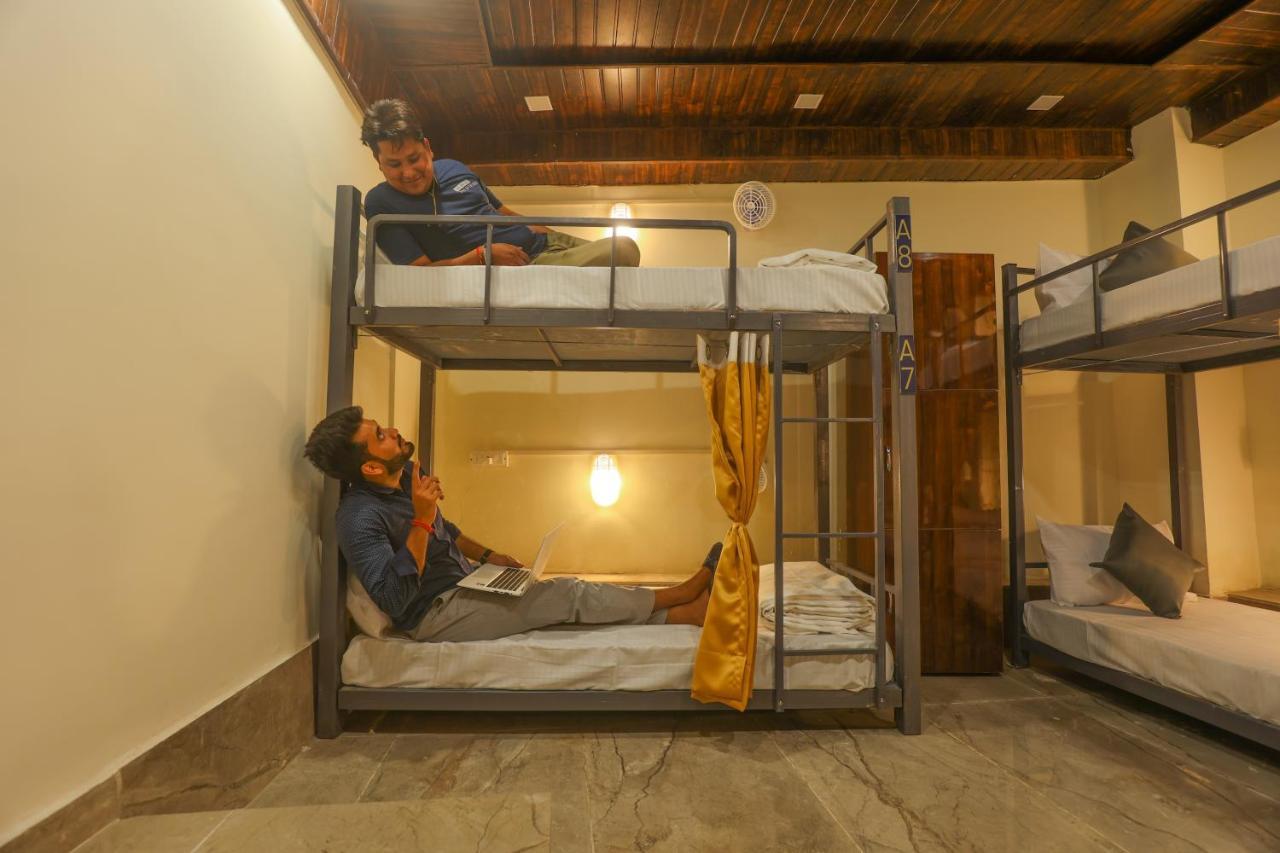 Perfectstayz Aiims Near Aiims Hospital ริชิเคช ภายนอก รูปภาพ